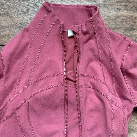 Lululemon Define Jacket - Picture 4 of 6